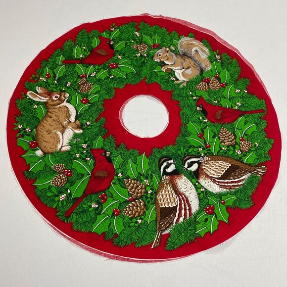 Christmas Wreath Fabric Panels With Woodland Animals & Holly Design 18” Diameter - Picture 2 of 4
